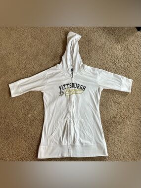 Pittsburgh Penguins Kids White Hooded Zip Jacket.